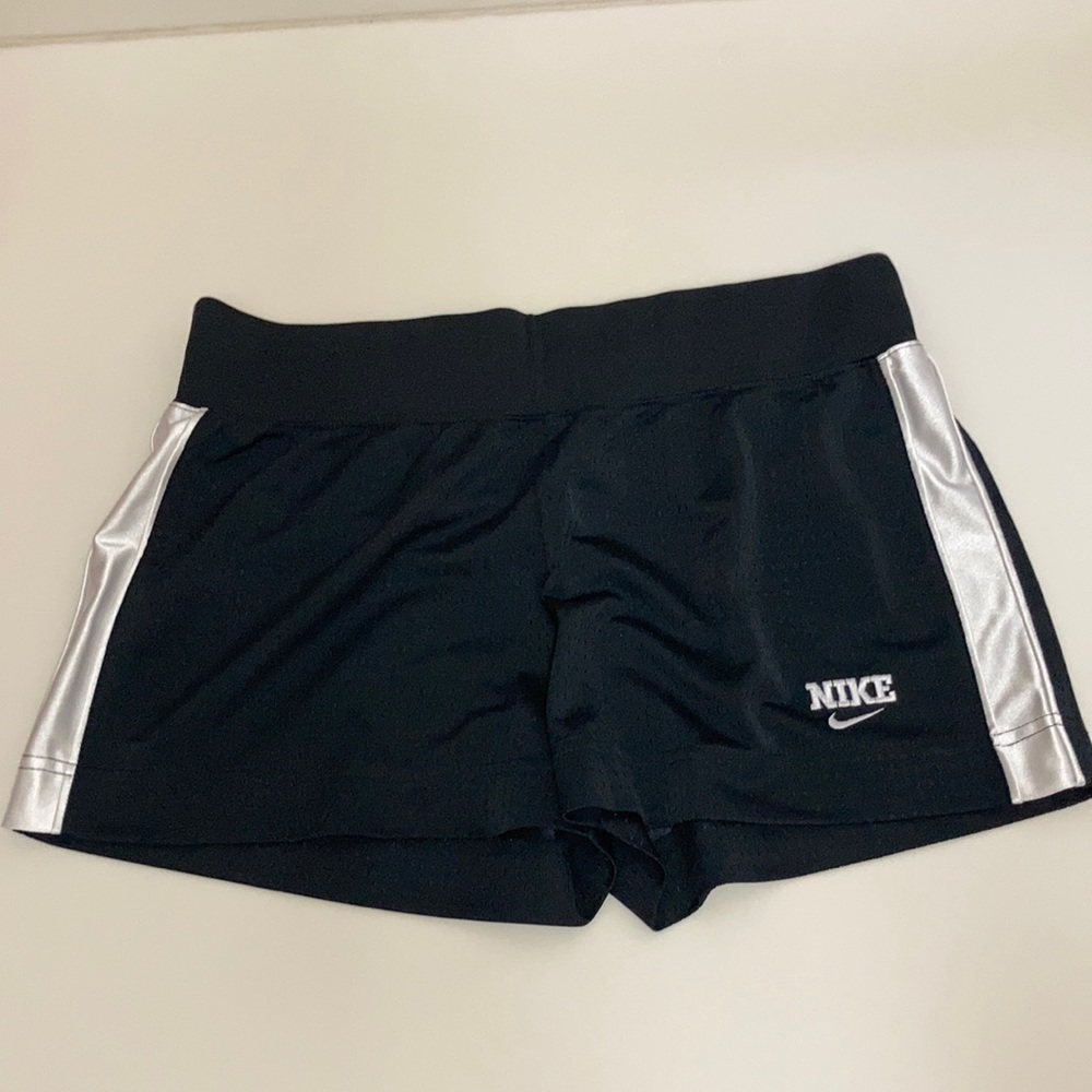 Nike exercise short